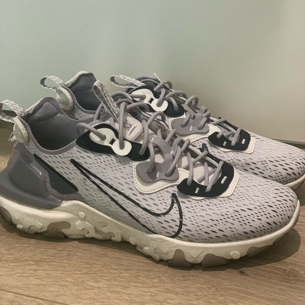 Nike React Vision / Vast Grey / Size 10.5 / Worn 3x